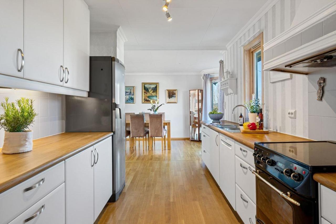 Large Home In Sola Tananger Buitenkant foto